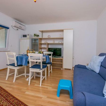 Apartment Pava Rogoznica  Buitenkant foto