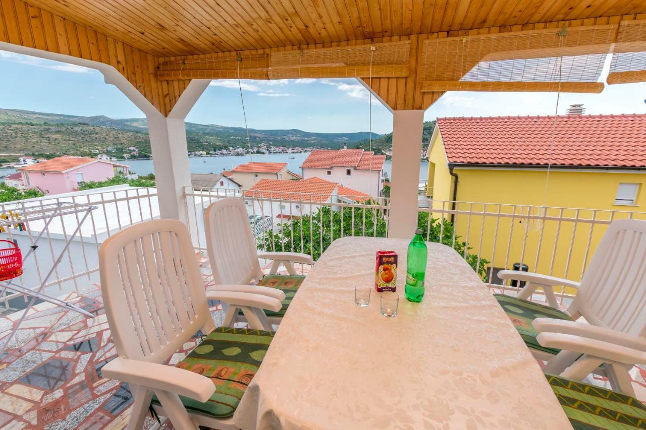 Apartment Pava Rogoznica  Buitenkant foto